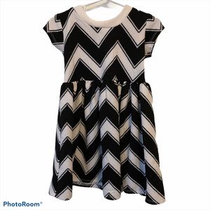 Bonnie Jean Chevron Dress Black and White Size 3t